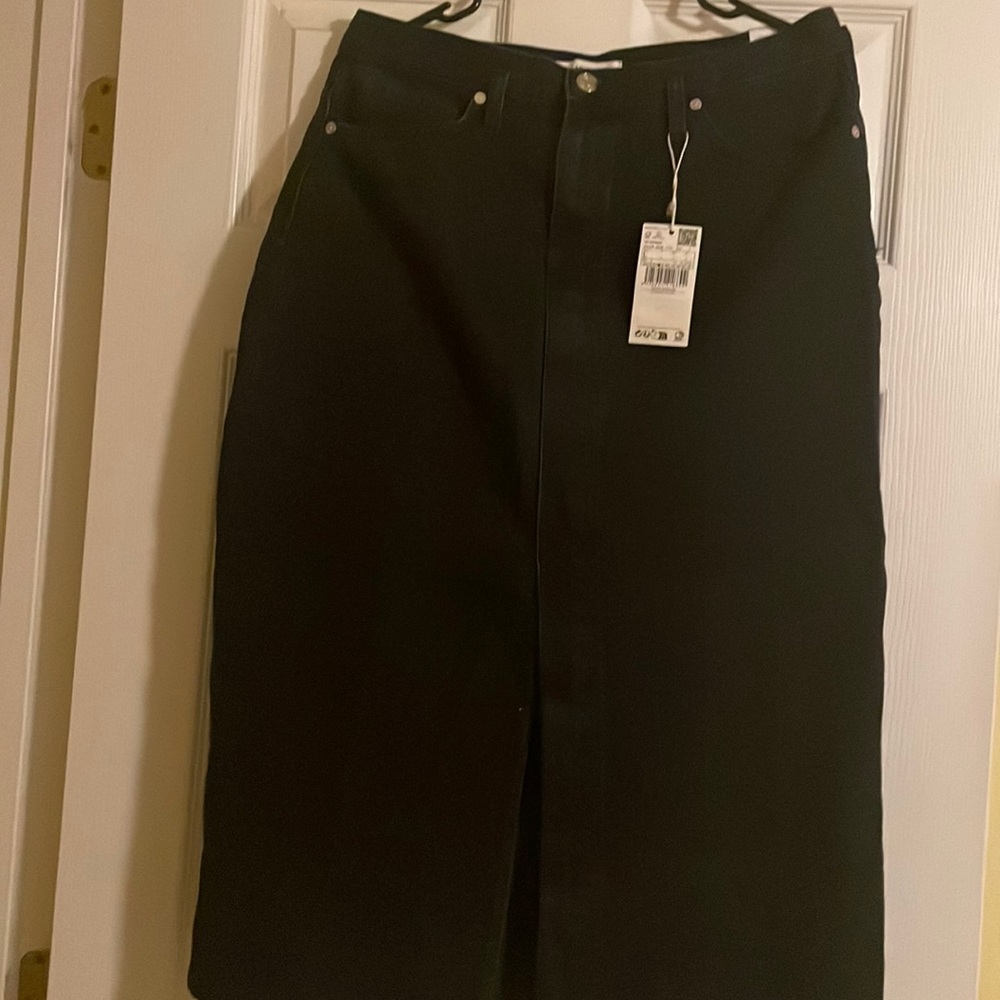 Ming black denim skirt with front split